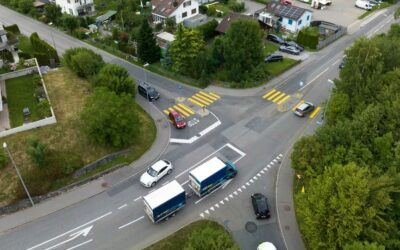 Anwohner blockiert Bergstrasse, Samstagern